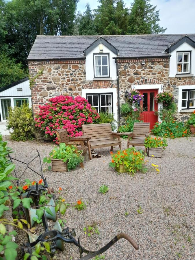 Berwick Hall Cottage Moira  Exterior photo