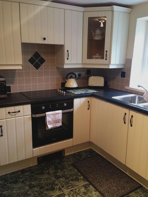 Berwick Hall Cottage Moira  Room photo